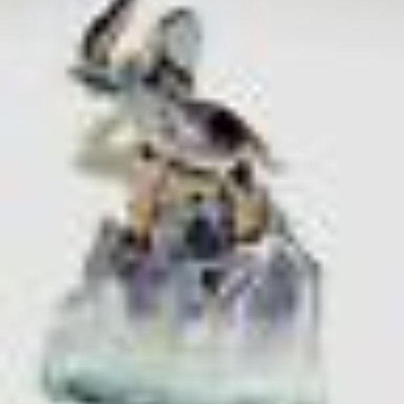 #6 GLASS BLOWN ELEPHANT COVERED IN 24 KARAT GOLD ON TOP OF AMETHYST SOG GALLERY - Picture 2 of 11